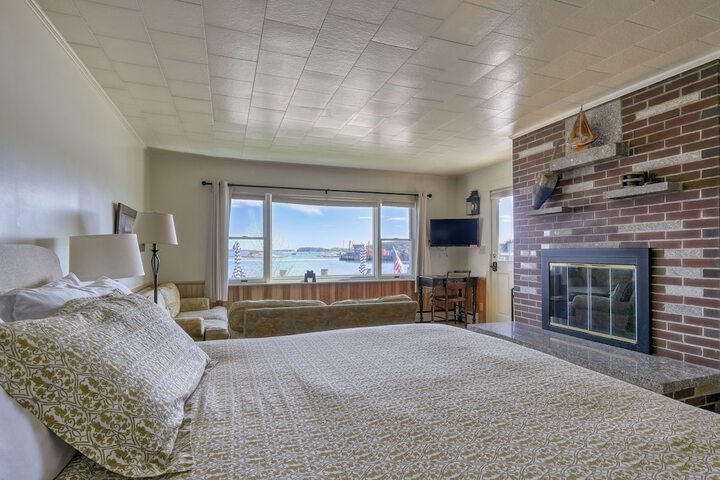 Room 60 of 113