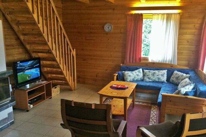 Room 10 of 15