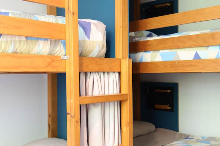Room 19 of 34