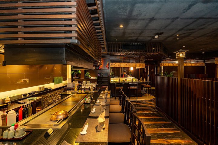 Dining 146 of 297