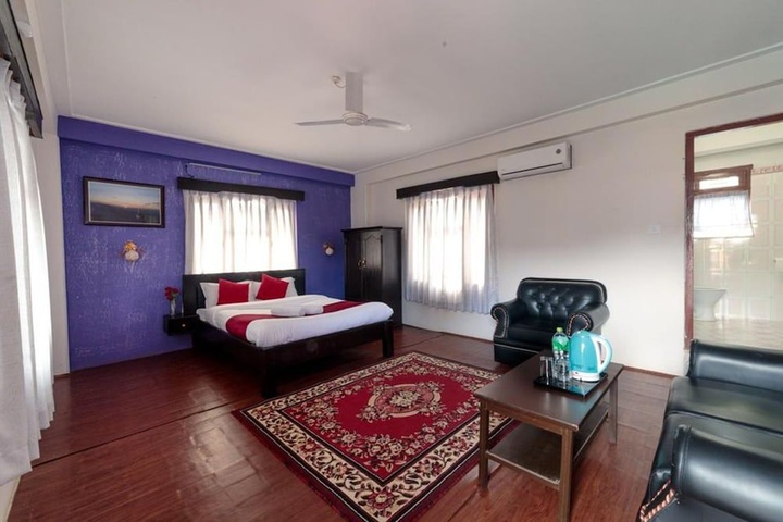 Room 6 of 15