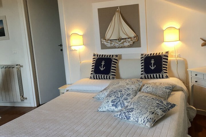 Room 46 of 74