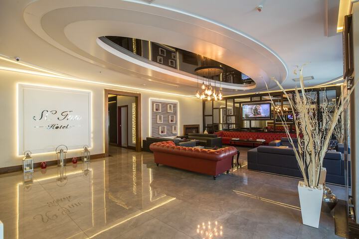 Hotel 2 of 29