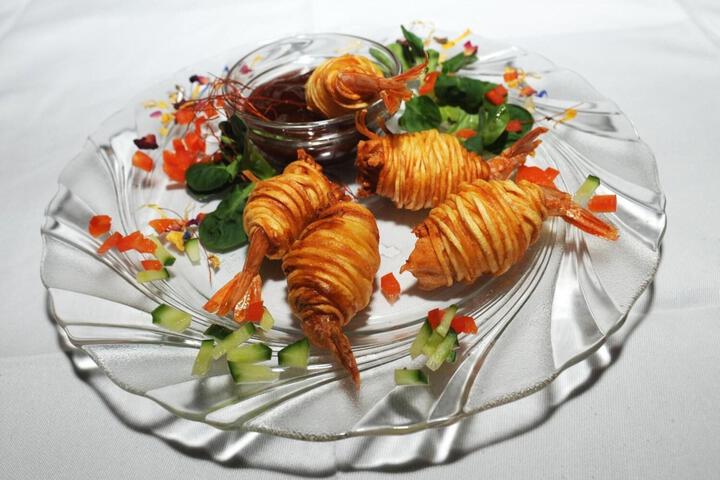 Dining 69 of 72