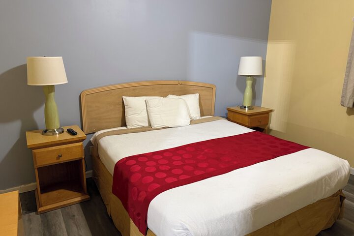 Room 15 of 28
