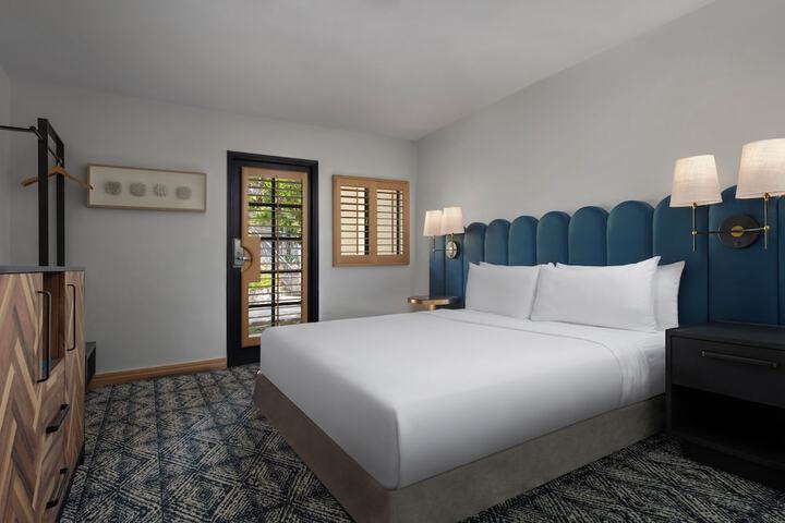 Room 7 of 34
