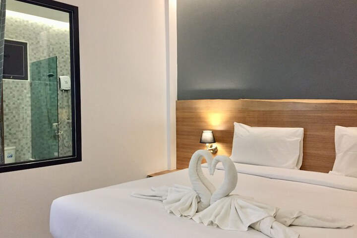 Room 57 of 108