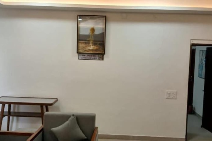 Room 27 of 31