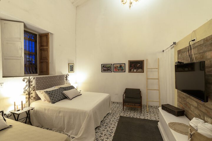 Room 9 of 71