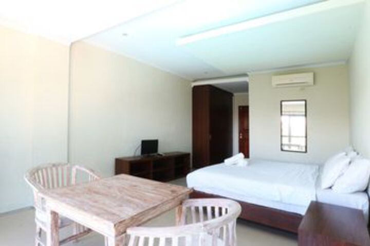 Room 11 of 40