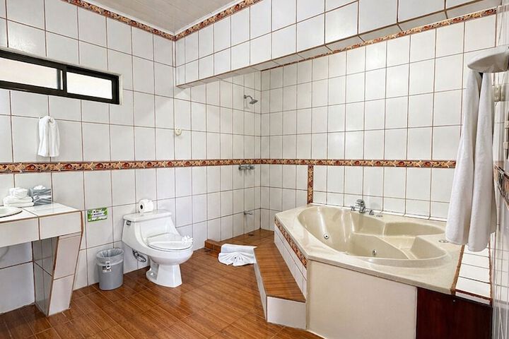 Room 20 of 39