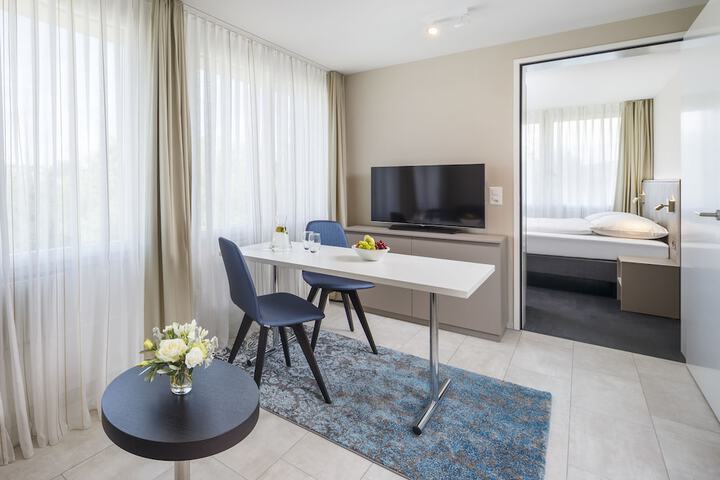 Room 15 of 35