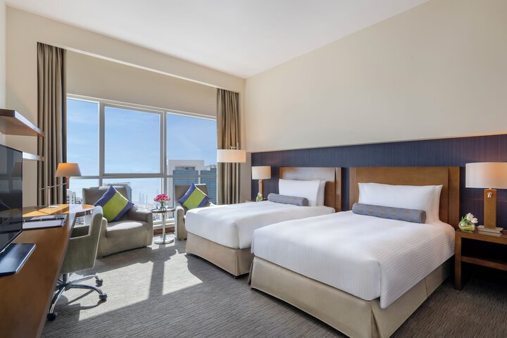 Room 70 of 178