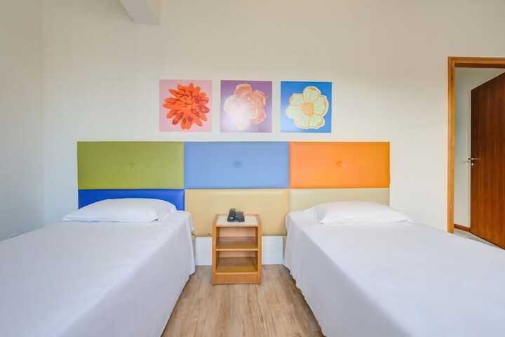 Room 5 of 29