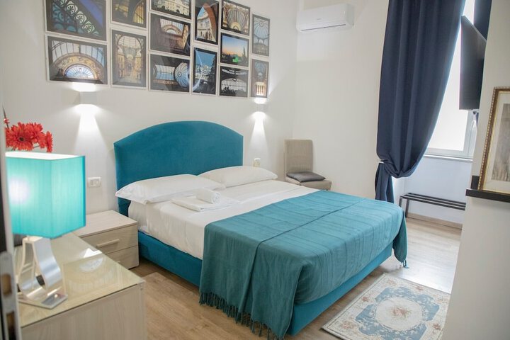 Room 8 of 34