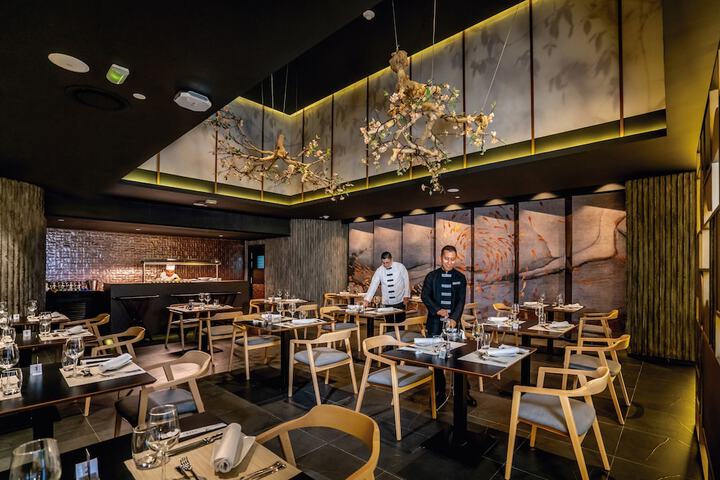 Dining 98 of 135