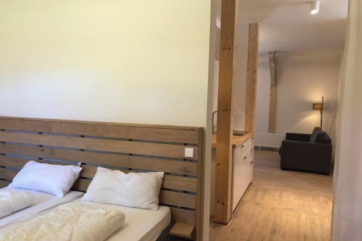 Room 12 of 67
