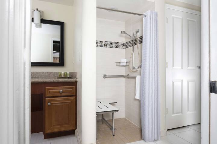 Bathroom shower