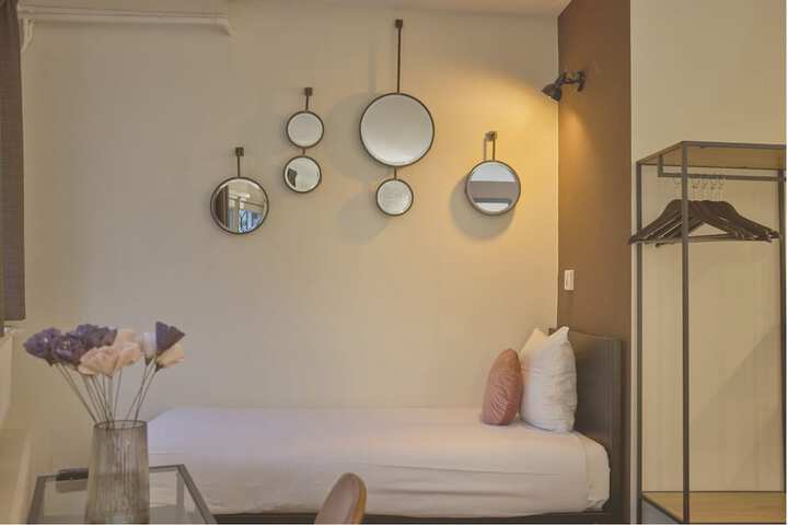 Room 51 of 110