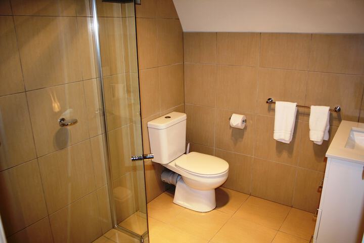 Room 14 of 24
