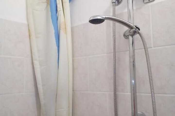 Room 7 of 14