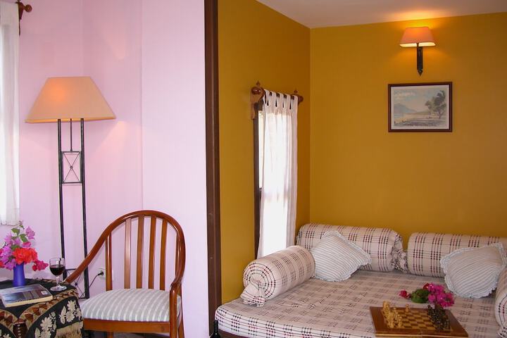 Room 7 of 14
