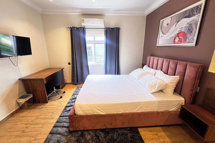 Room 22 of 28