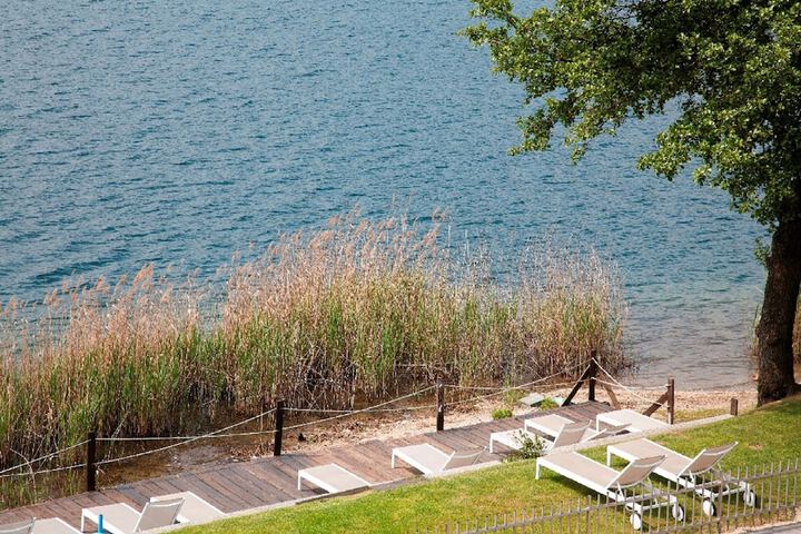 Sundeck 55 of 65