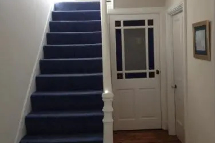 Room 11 of 16