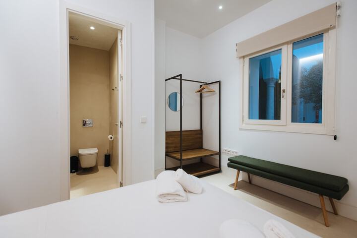 Room 20 of 317