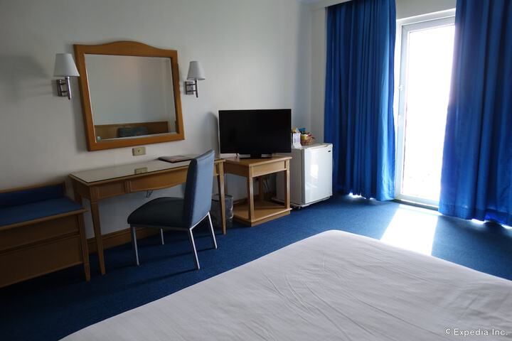 Room 22 of 45