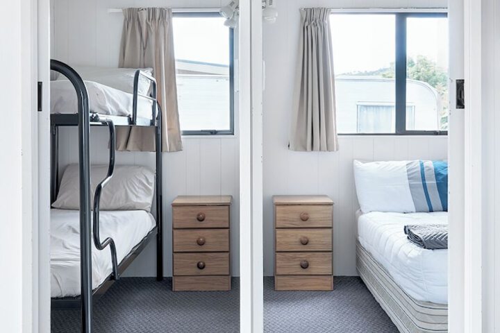 Room 3 of 33
