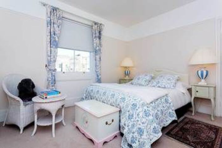 Room 18 of 36