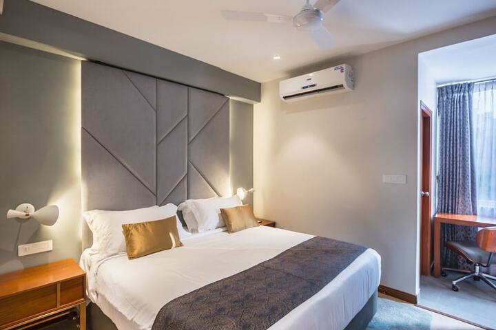 Room 8 of 23