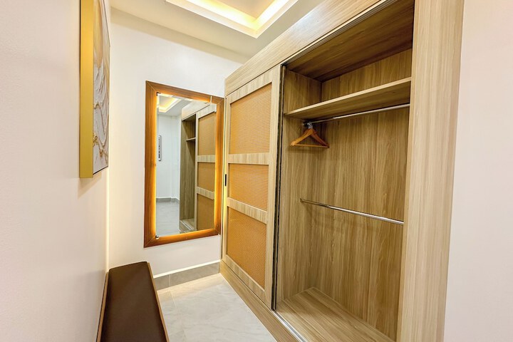 Room 117 of 180
