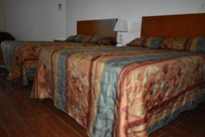 Room 6 of 43