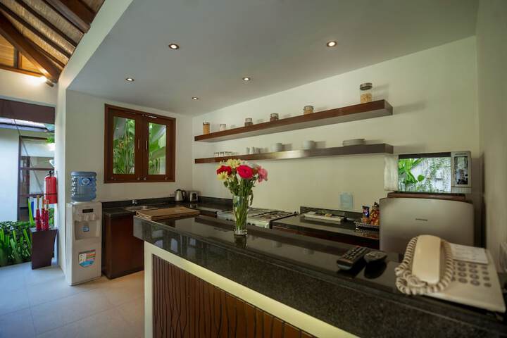 Dining Photos