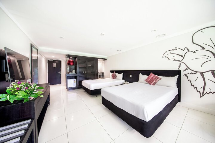 Room 8 of 37