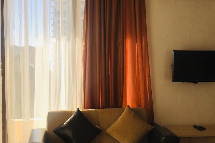 Room 8 of 35