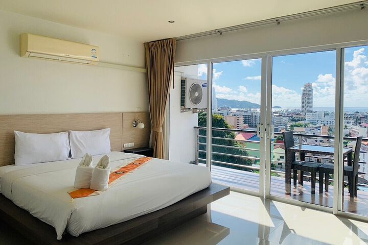 Room 43 of 164