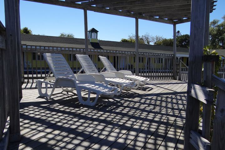 Pool 19 of 43