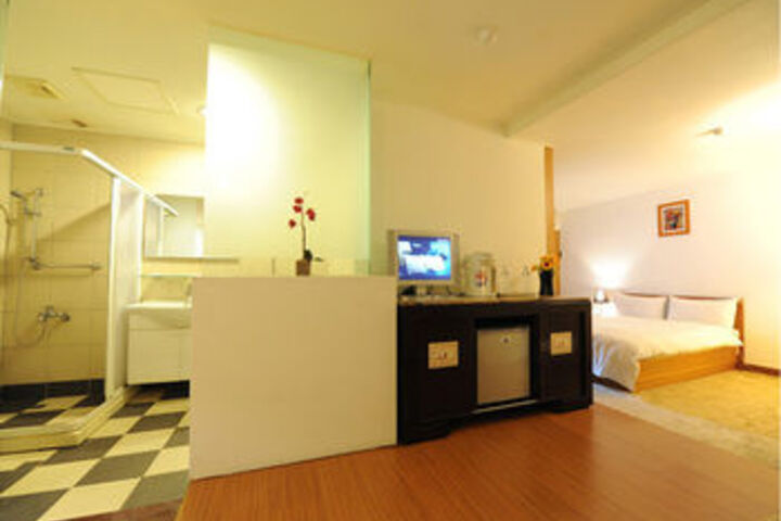 Room 34 of 42