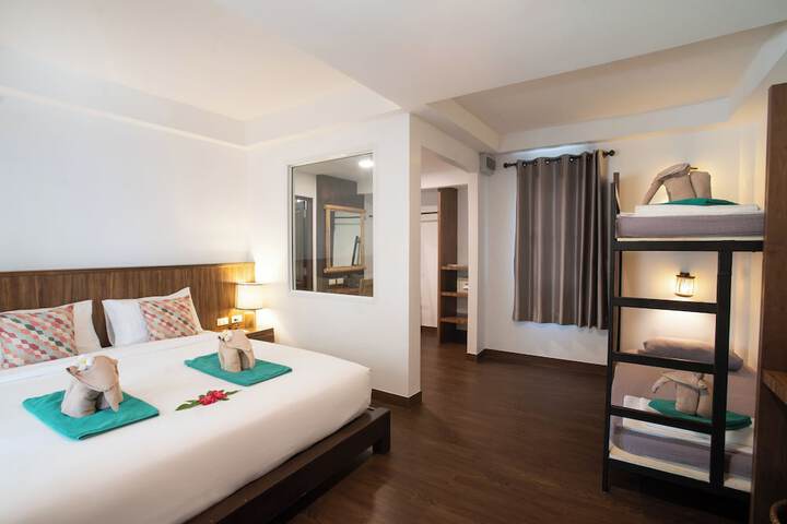 Room 30 of 149