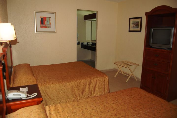 Room 6 of 49