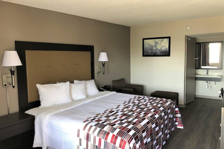 Room 3 of 18