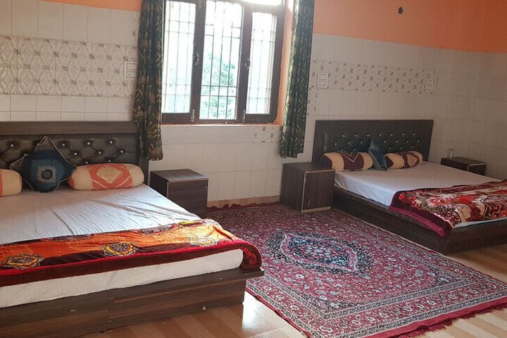 Room 3 of 45