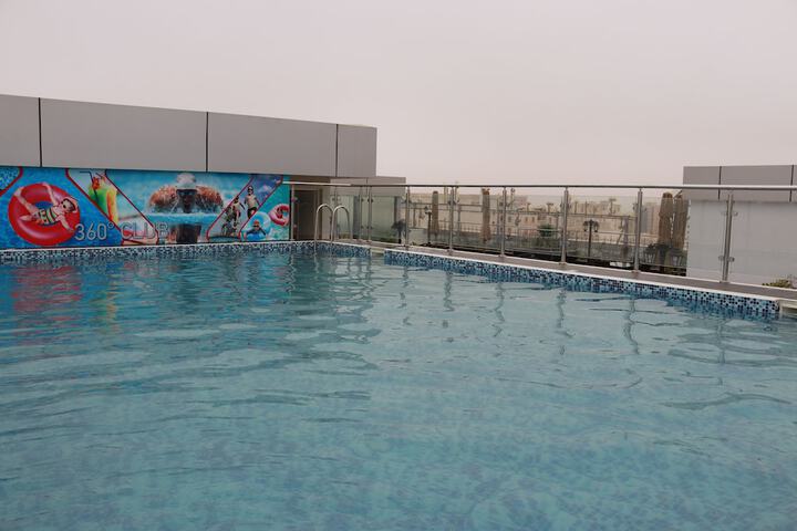 Pool 28 of 42