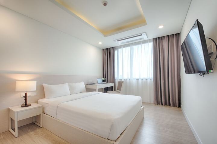 Room 12 of 41