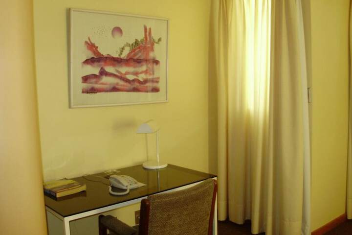 Room 20 of 33