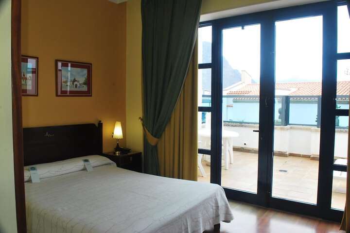 Room 6 of 47